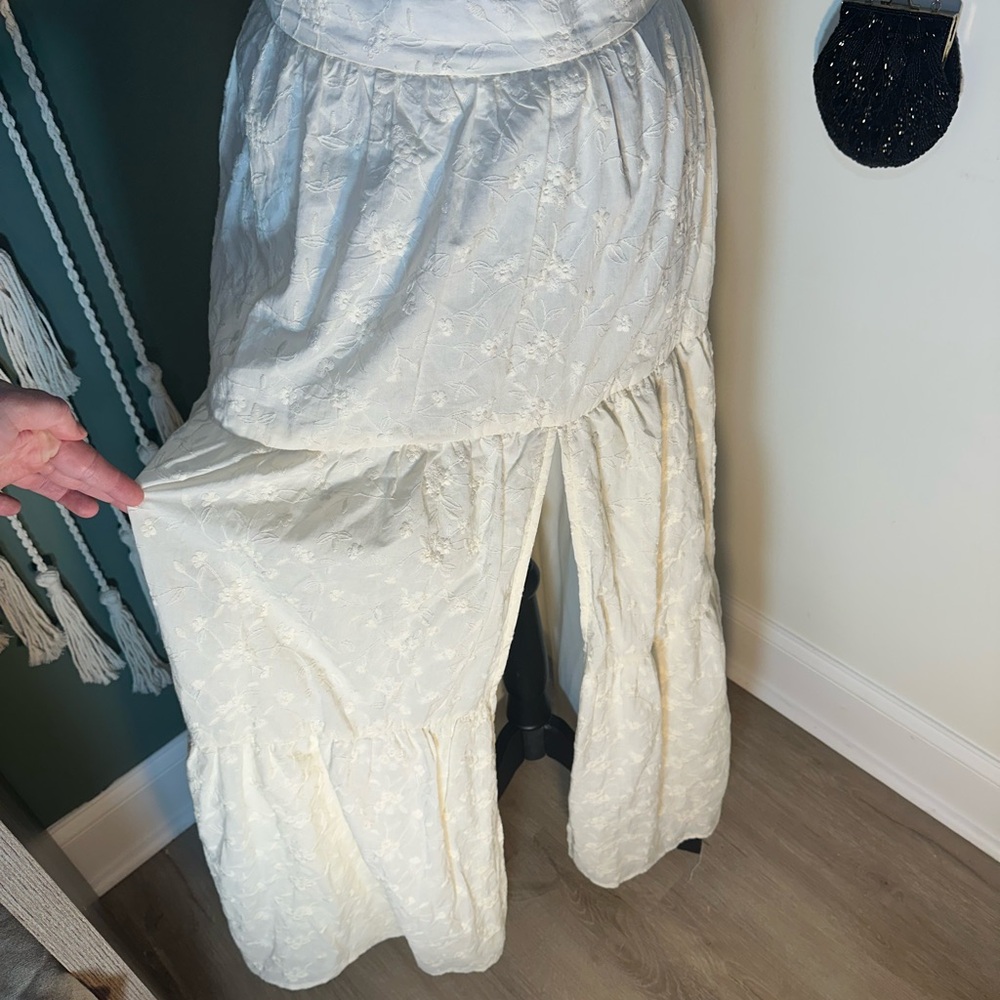 NWT XS Windsor Cream Floral Embroidered Maxi Skirt Cottagecore - Picture 3 of 6